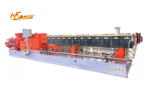 Guter Preis Co-rotating Parallel Twin Screw Extruder für die Kunststoffextrusion von 20-6600 kg/h Online