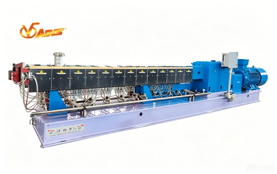 Guter Preis Hochleistungs-Co-rotating Twin Screw Compounding Extruder 2000kgh Kapazität Energieeffizientes Design Online