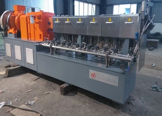 Good price Bilateral Symmetry Gear Drive System Plastic Twin Screw Extruder for Feeding Powders and Short Fibers Online